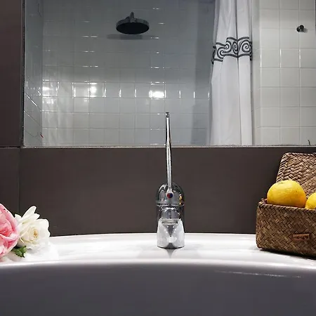 Gli Di Torre Bertona Τόντι